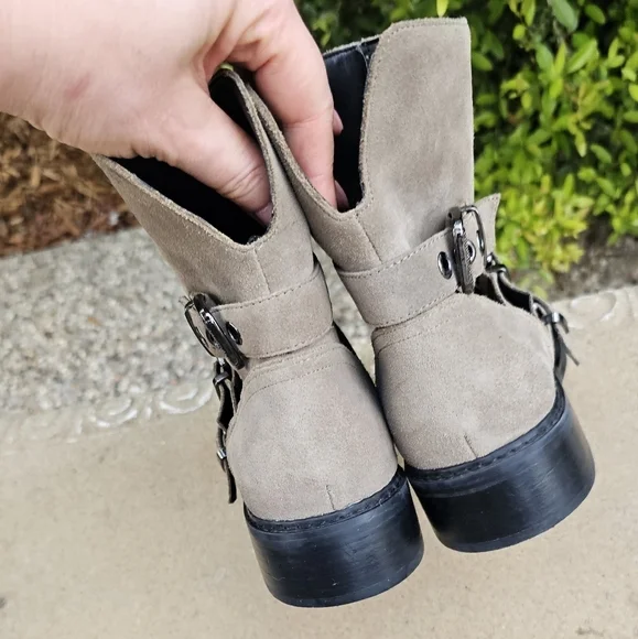 Nwot Kendall+Kylie Nori Suede Buckle Strap Moto Ankle Boot Tan Women's boots8,5M - Picture 13 of 16